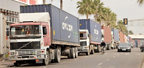 Une première ! Les transporteurs du port de Casa et leurs employés signent une convention collective