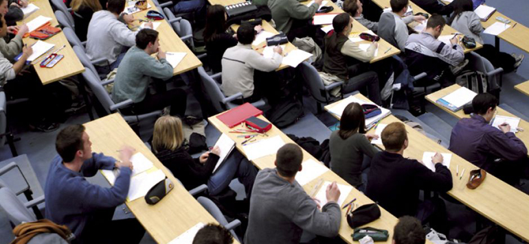 ENSEIGNEMENT : Les programmes de formation en perpétuelle actualisation