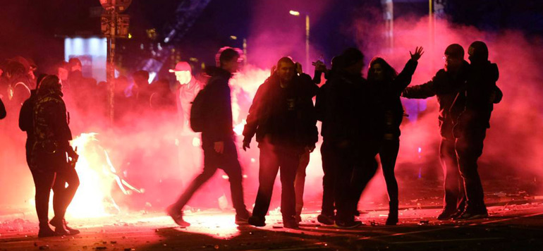 Allemagne: La tradition des pétards fait deux morts