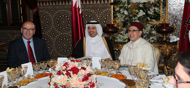 SM le Roi offre un dîner en l’honneur du Premier ministre et ministre de l’Intérieur du Qatar