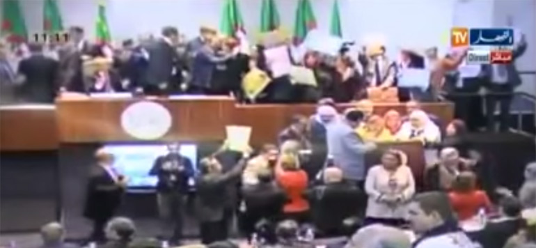 Bagarre parlement en Algerie